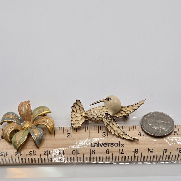 VTG 2PC Brooch Fairy Whimsy Spring Antique Look Marble Enamel Hummingbird Flower - Picture 11 of 12